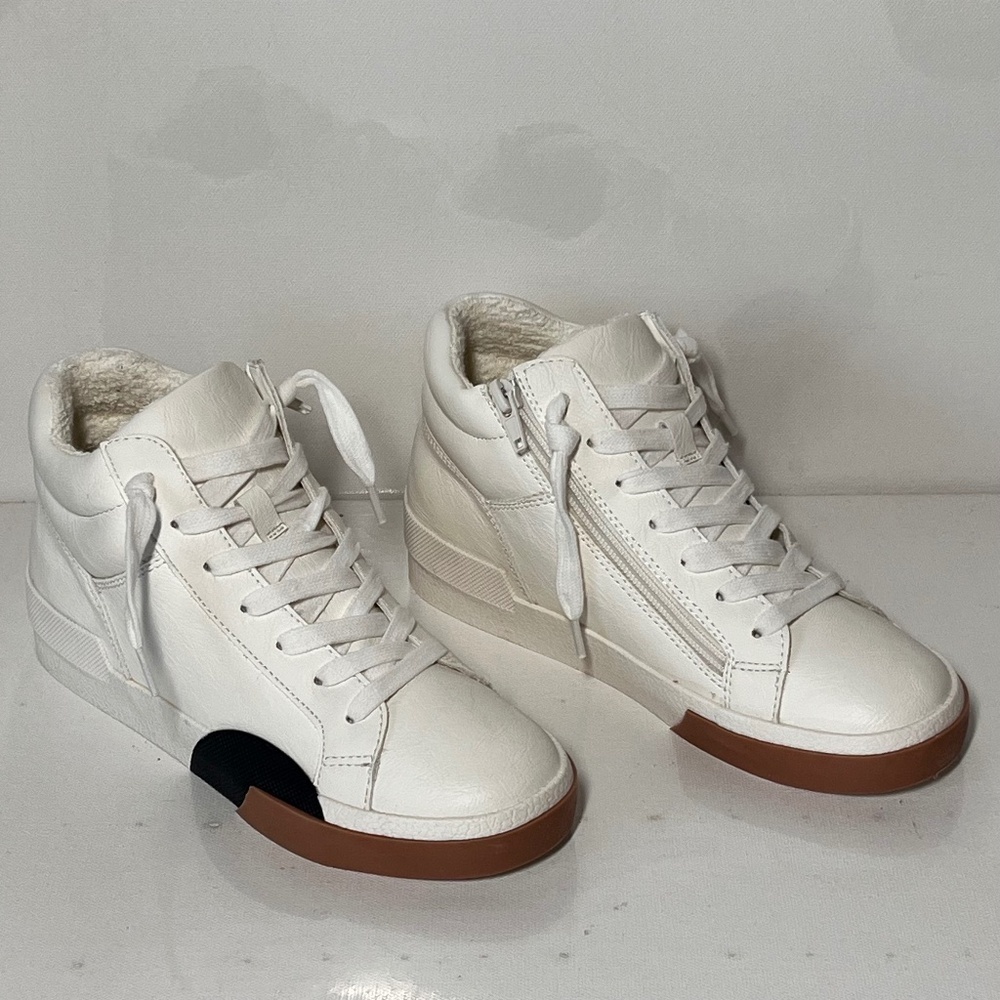 Dolce Vita Holand Lace-Up High Top Sneakers